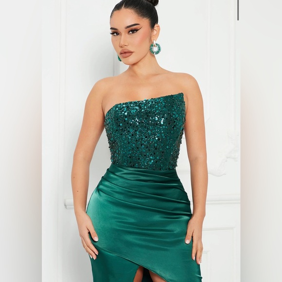 Satin maxi dress - emerald - Picture 2 of 3
